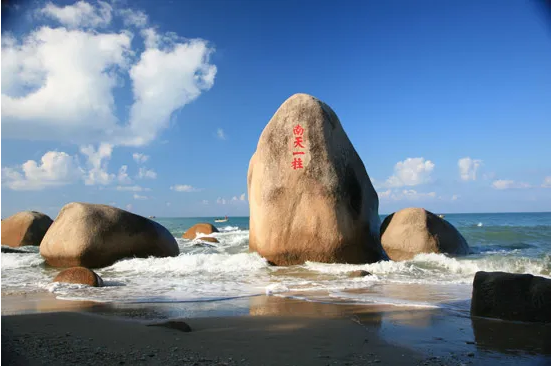 化身藍海衛(wèi)士，守護三亞海濱丨盈峰環(huán)境首個“海域保潔”項目正式簽約進場